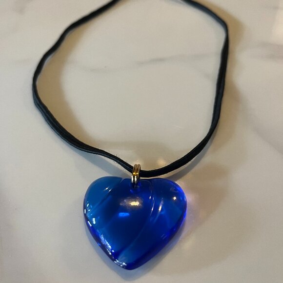 Baccarat Blue Heart Crystal Pendant - Retired Design - Picture 3 of 6